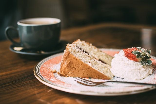 torta alla nocciola